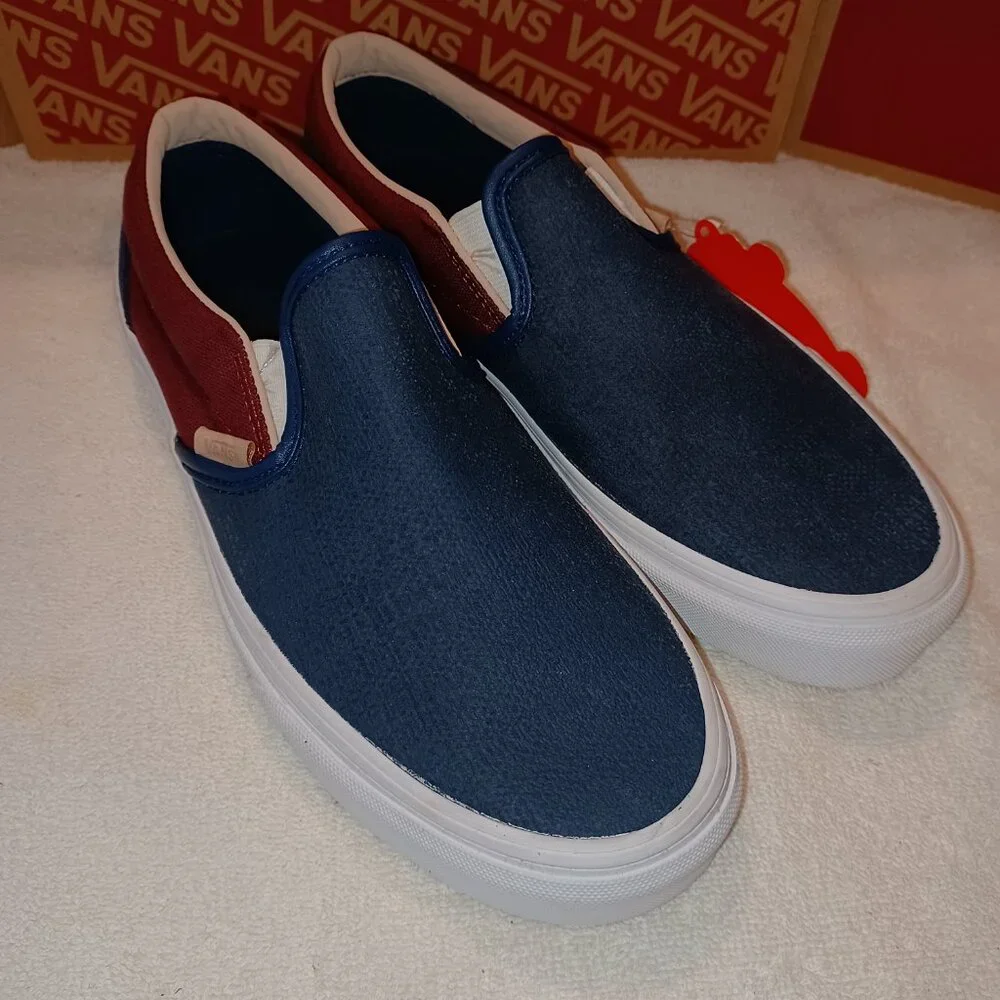 Vans Men's 8/Women's 9.5 Classic Slip On (textured Suede) Sailor Blue/Port